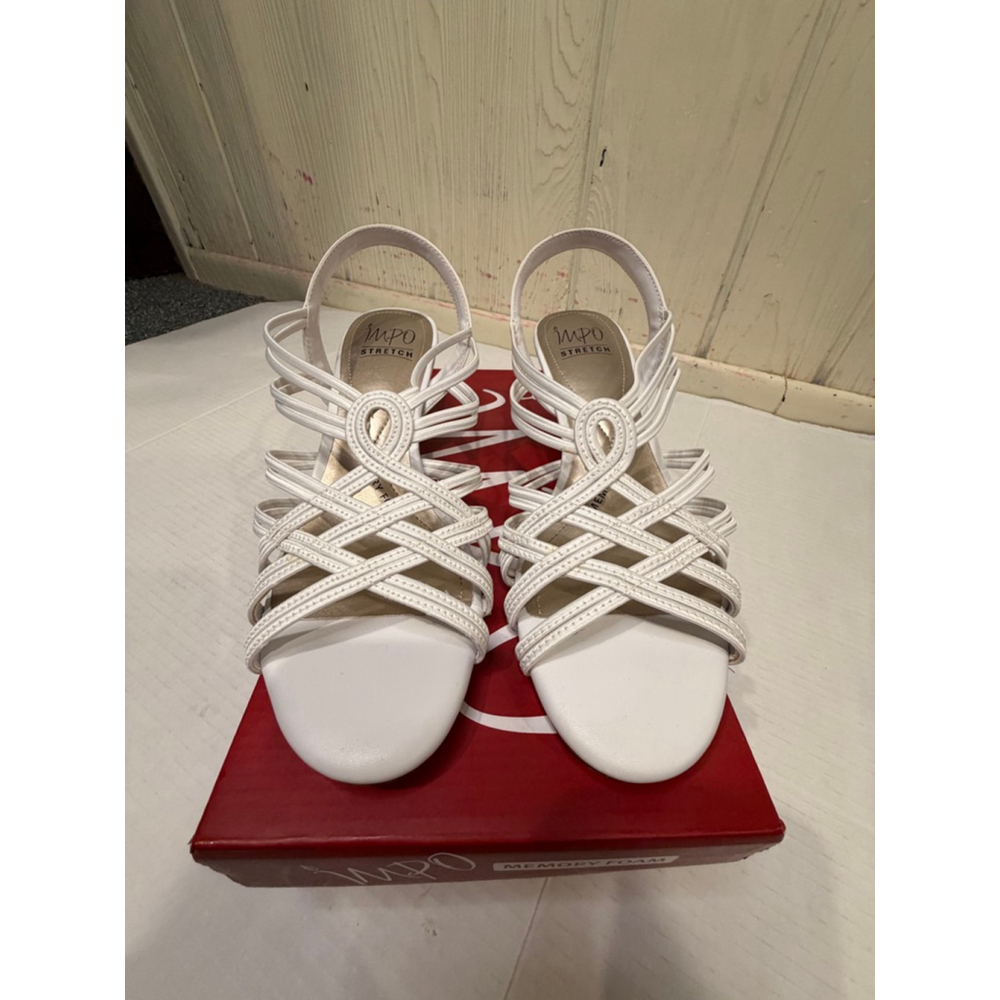Women's Impo White Strappy Kitten Heel Sandals Size 9